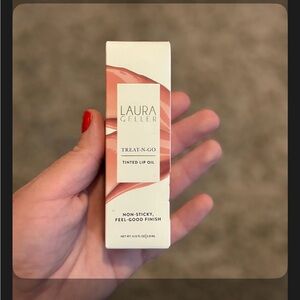 Laura Geller Treat N Go- Tinted Lip Oil — Shade: Finish Line